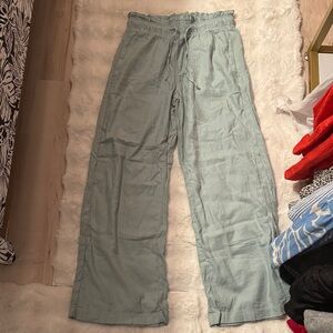 American Eagle linen and cotton pants